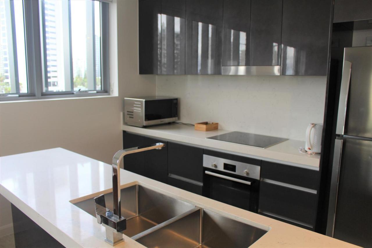 Serenity Surfers Paradise Gold Coast Exterior foto