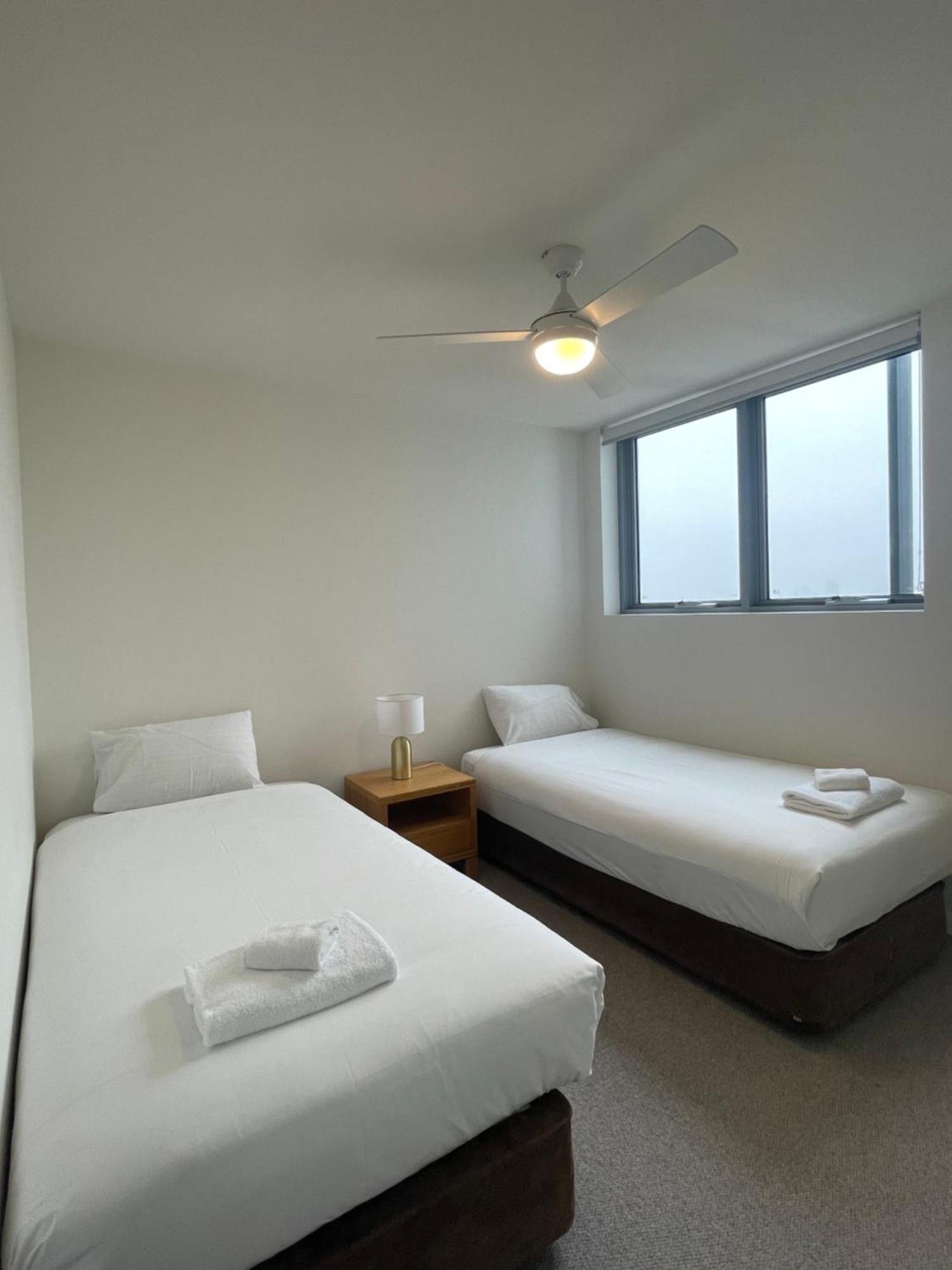 Serenity Surfers Paradise Gold Coast Exterior foto